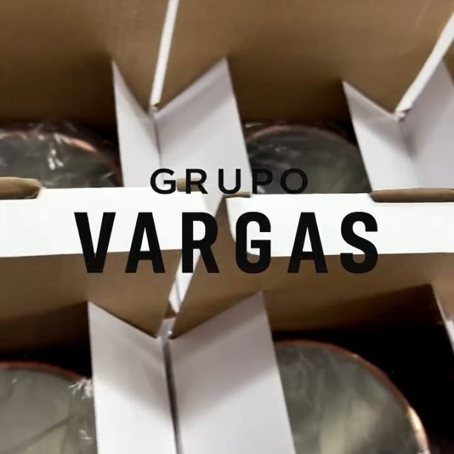 En Grupo Vargas diseñamos y producimos soluciones pensadas para empresas que cuidan su imagen 🎯Creamos productos funcionales, bien hechos y con criterio, para acompañar a marcas, equipos y negocios en su día a día.Desde regalos empresariales hasta soluciones para uso intensivo, cada proyecto empieza entendiendo la necesidad y termina en un producto que representa a tu empresa.Si buscás calidad, diseño y coherencia, estás en el lugar correcto.
🔗 Envianos un mensaje para una mejor asesoría.#vargas #merchandising #regalosempresariales #regaloscorporativos #merchandisingpersonalizado