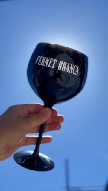 Cuando una marca como @fernetbranca_ar confía en nosotros,
el estándar es claro desde el primer detalle.🍸 Copas grabadas premium
✨ Terminaciones cuidadas
🏷️ Branding preciso
📦 Producción pensada para marcas exigentesAntes de elegir, mirá quiénes ya confiaron.
Después, hacé tu pedido con tranquilidad.Imágenes del perfil de @fernetbranca_ar 📸#fernetbranca #vargas #merchandising #regalosempresariales #calidad
