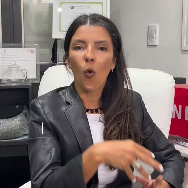 Tu marca merece merchandising premium.
En Vargas fabricamos en cantidad mayorista y convertimos tu idea en un producto de calidad real.📲 Consultanos por privado y cotizá tu pedido.#vargas #merchandising #regalosempresariales #calidad #merchandisingpersonalizado