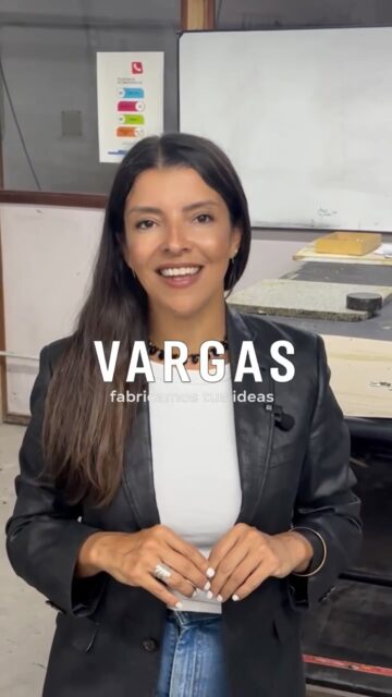 Más de 25 años fabricando ideas para las mejores marcas nacionales e internacionales ✨En Vargas transformamos proyectos en merchandising de lujo, cuidando cada detalle, cada material y cada terminación.Fabricamos tus ideas.
Contanos qué estás imaginando y hagámoslo realidad juntos 🤝🔥#Vargas #MerchandisingPremium #FabricamosTusIdeas #RegalosEmpresariales